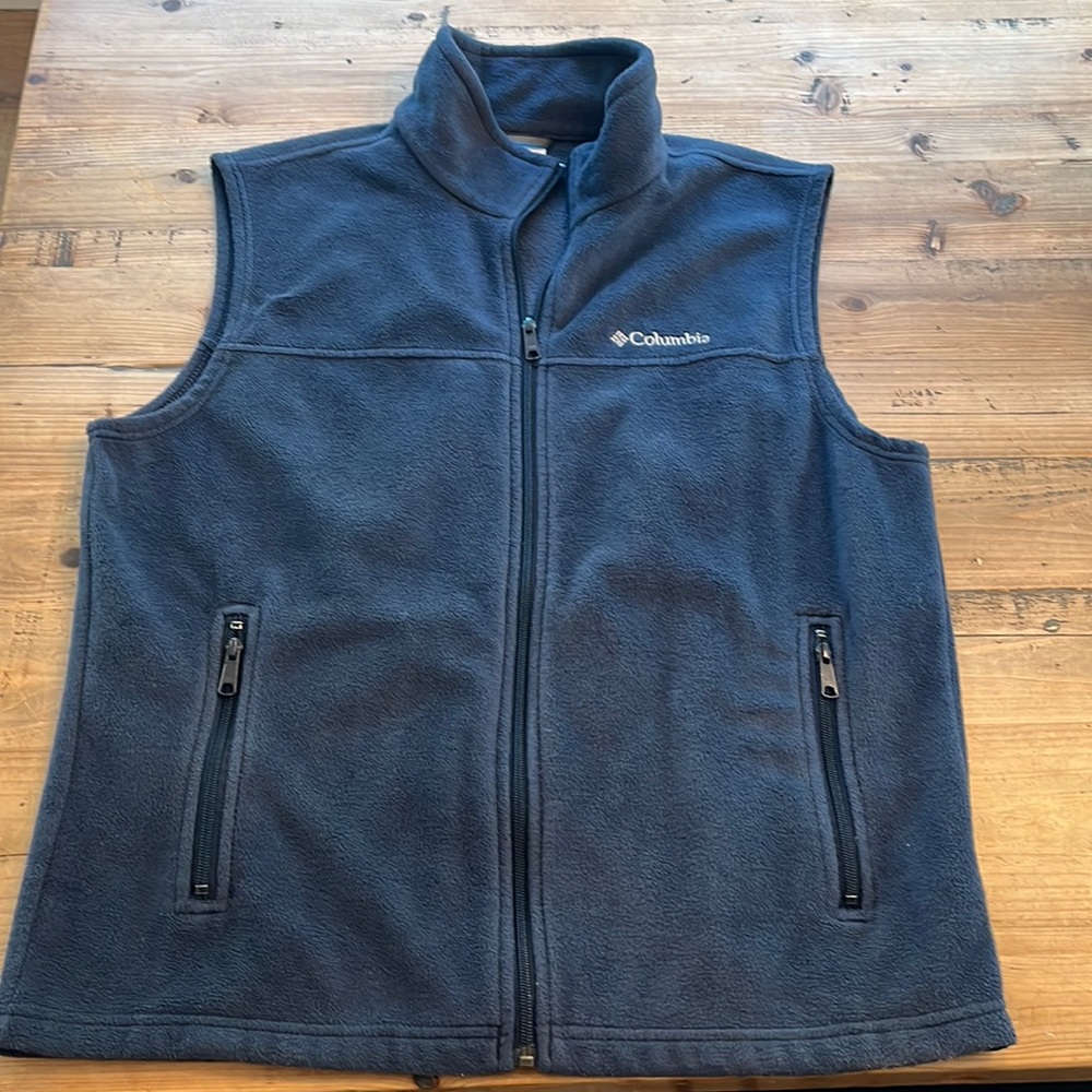 EUC Like New Columbia Fleece Vest